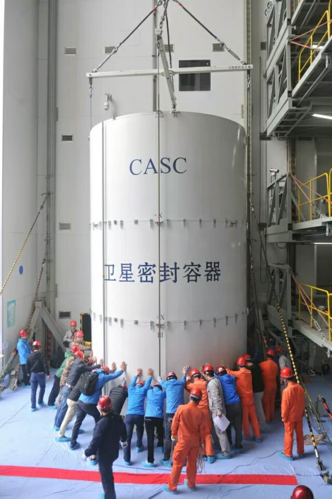 中国空间技术研究院研制的阿尔及利亚首颗通信卫星成功定点4.jpg