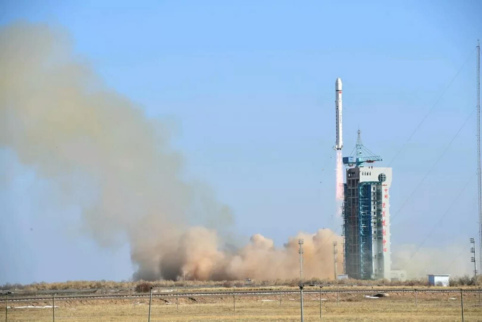 陆地勘查卫星三号发射成功.jpg